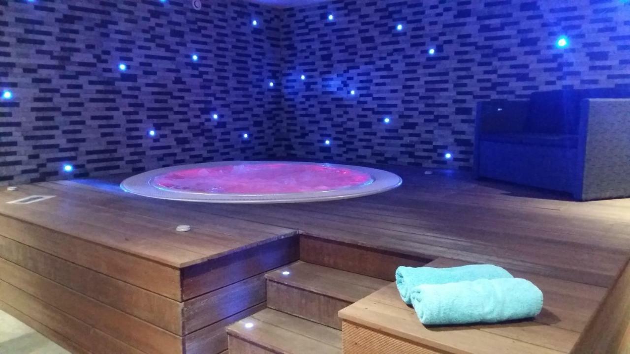 فندق ديه تيرم إيه دو كازينو لوك-سور-مير المظهر الخارجي الصورة
